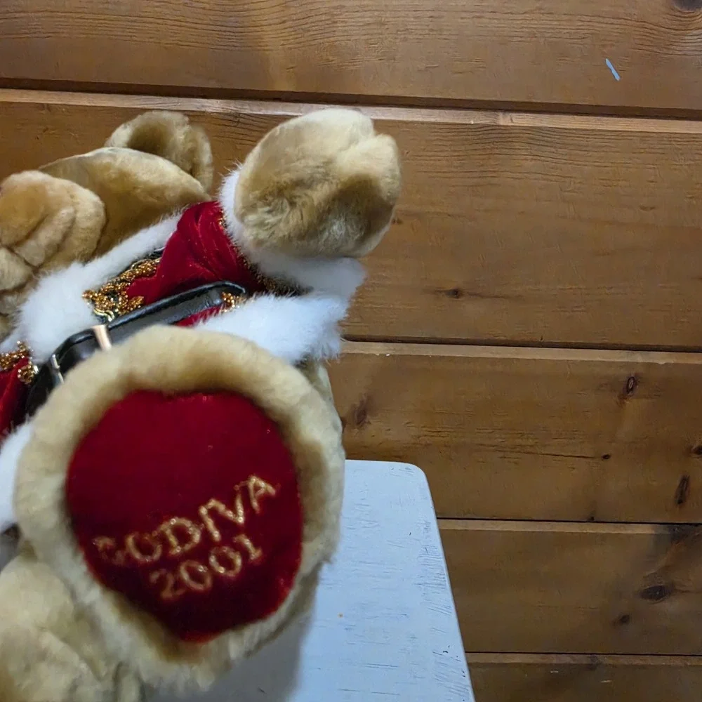 Bundle of 2 Godiva Holiday Christmas Plush Bears 2000 & 2001 10